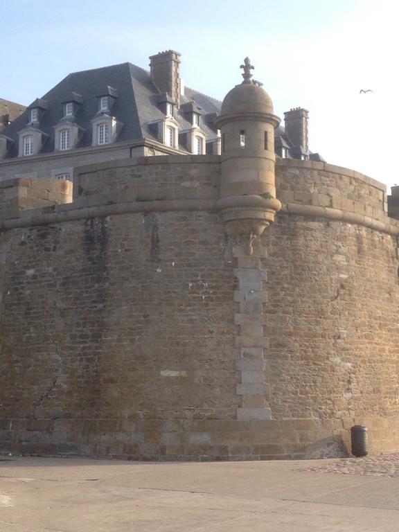 Apartment Le 1725 سان مالو الغرفة الصورة